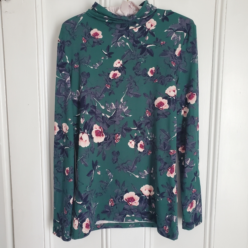 NWT Vera Moda Green Floral Turtleneck